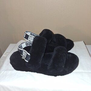 UGG Fluff Yeah slide